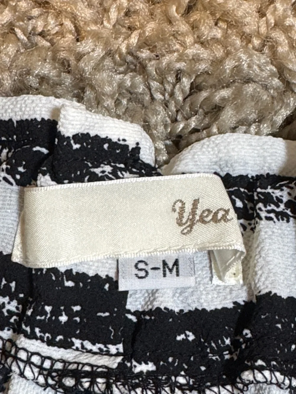 NWT Yea Black & White Striped Wide-Leg Cropped Pants size S/M - Picture 5 of 12